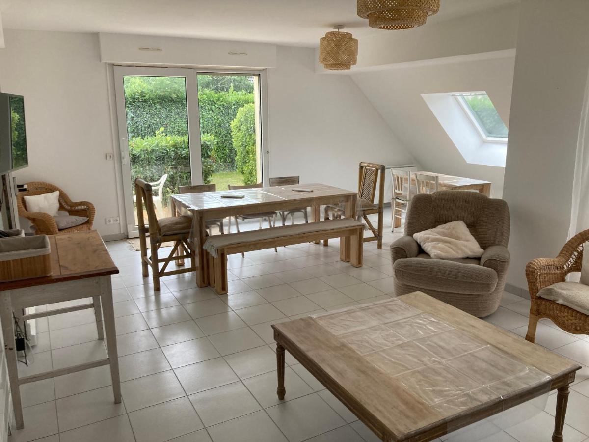 Maison Familiale Dans Une Rue Paisible Gouville-sur-Mer Kültér fotó